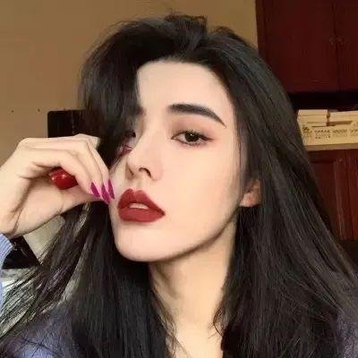 飞女黛丝